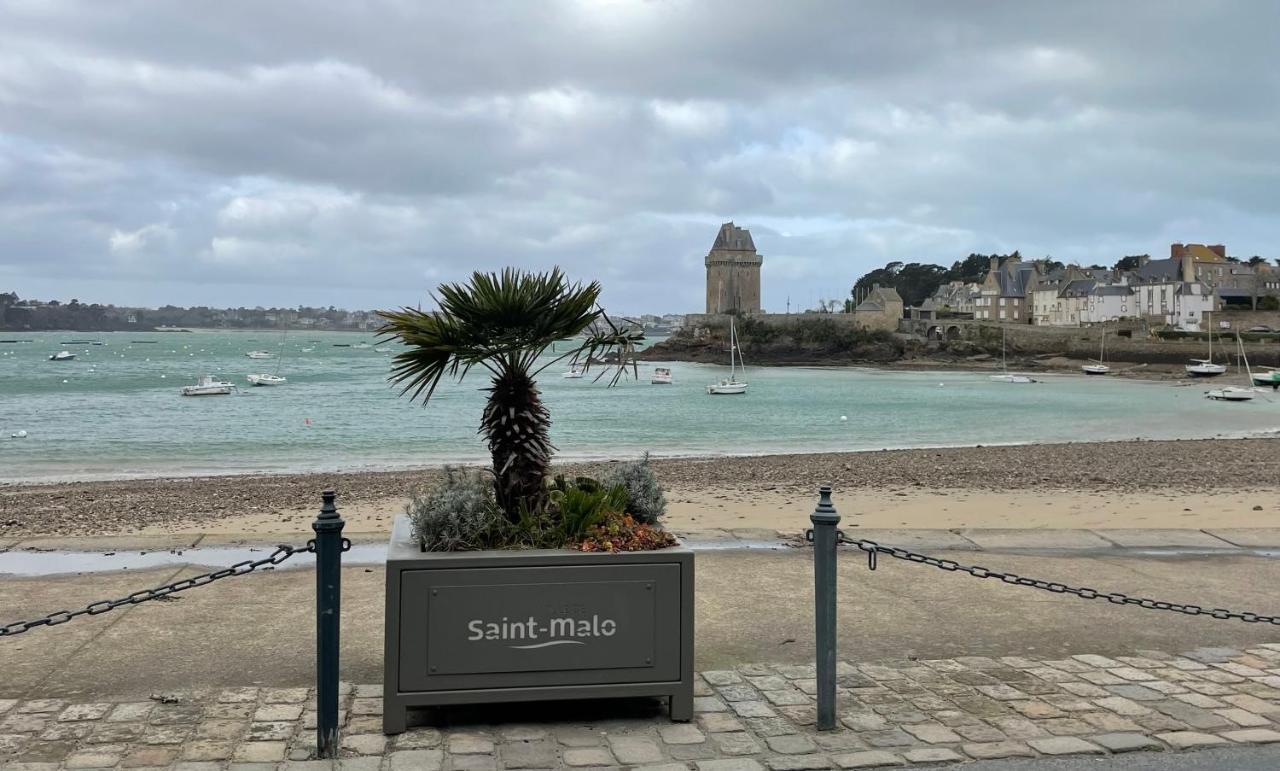 Chez Trotro Leilighet Saint-Pierre-de-Plesguen Eksteriør bilde